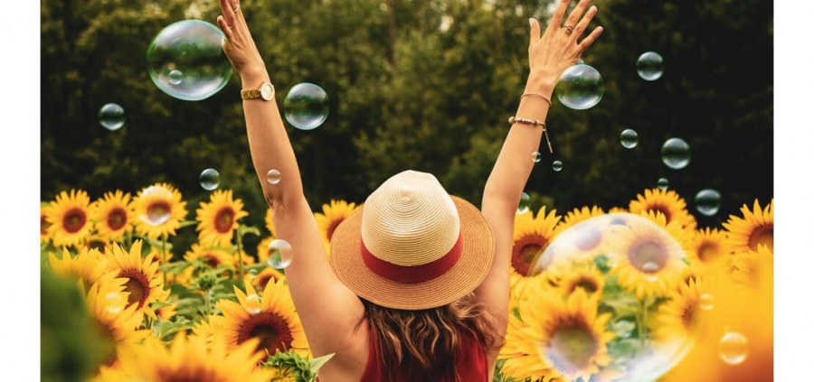 Γυναίκα - Το άλλο μισό του ουρανού